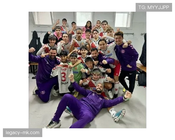 不来梅新星闪耀赛场，核心球员状态回升助球队强势冲击联赛前列