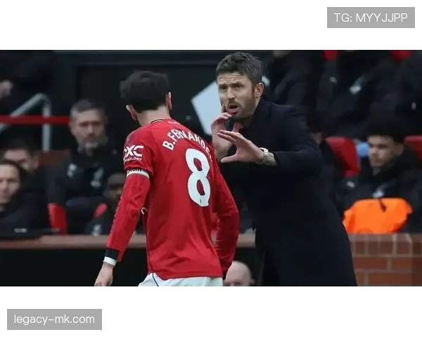 B费从核心引援到红魔队长的角色跃迁解析