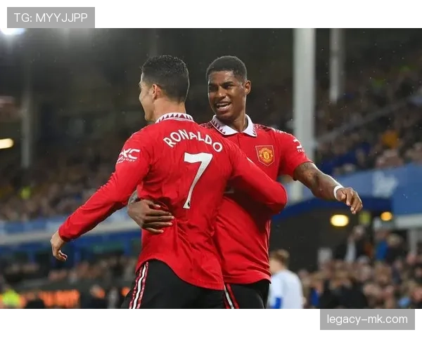 C罗 vs 拉什福德：队内核心地位与战术作用对比