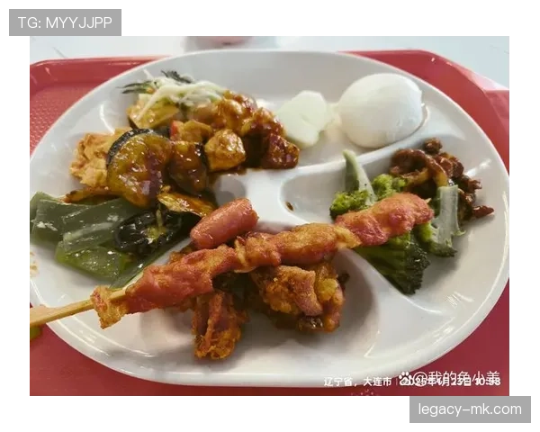 杨舒予训练完随手晒的餐盘，这自律程度谁懂啊